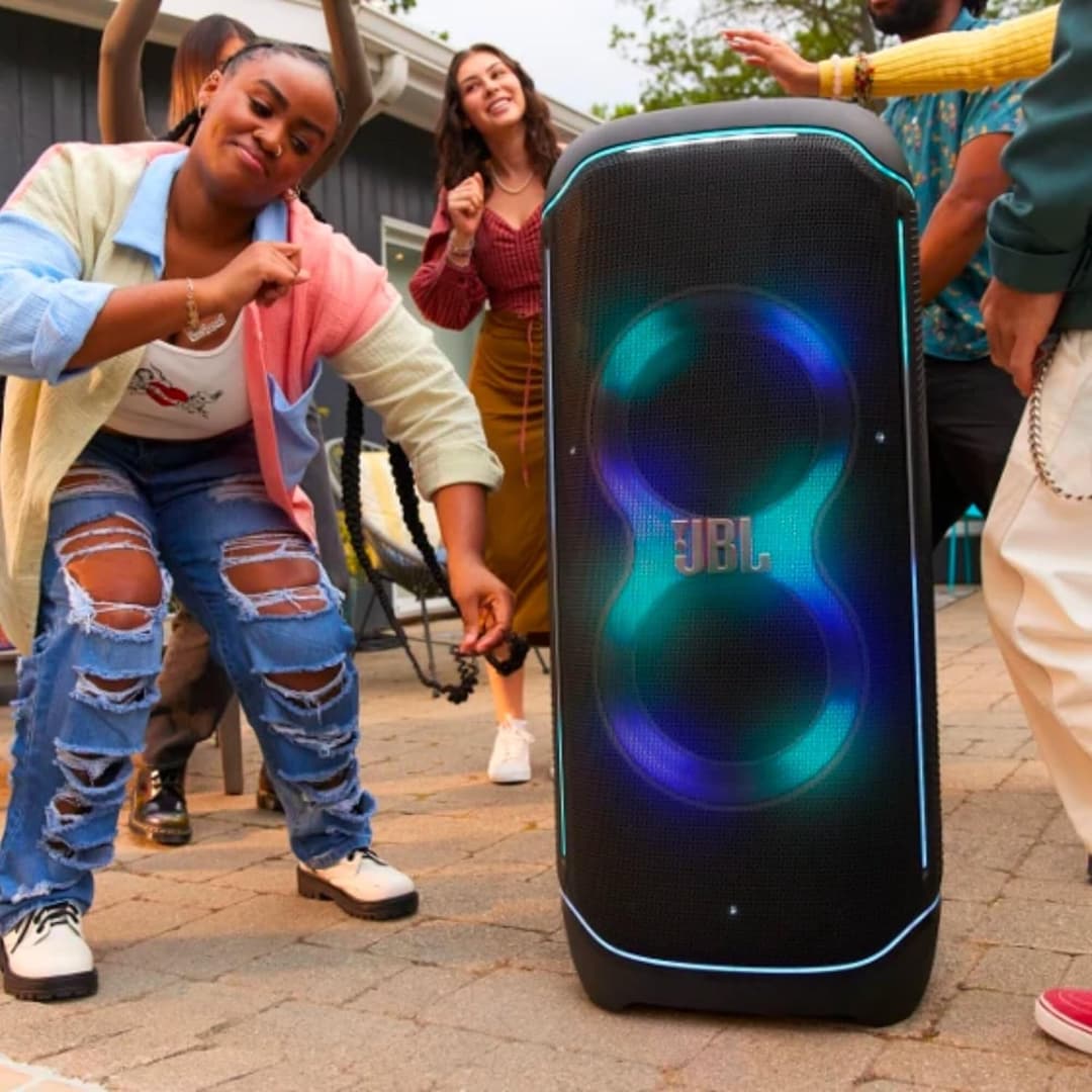 JBL PartyBox Ultimate connectivity