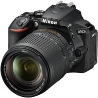 Nikon 數碼單反相機 D5600 連 18-140 VR 鏡頭