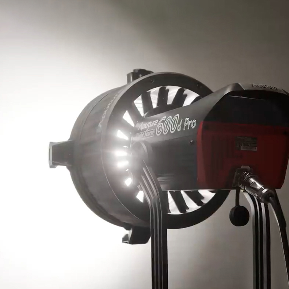 Aputure LS 600d Pro 600W 日光 LED 補光燈 產品圖 2