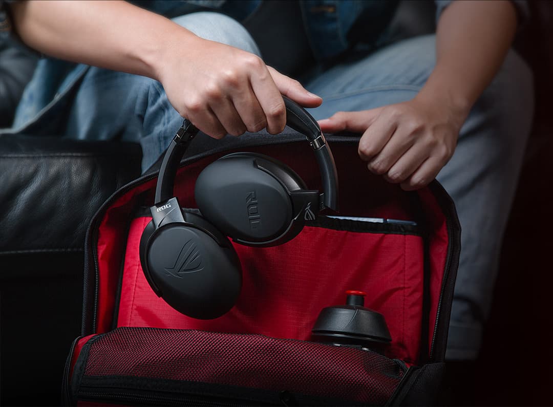 ASUS ROG Strix Go 2.4 跨平台兼容性展示